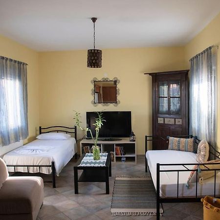 Μάνια Apartment Pythagóreion Exterior foto